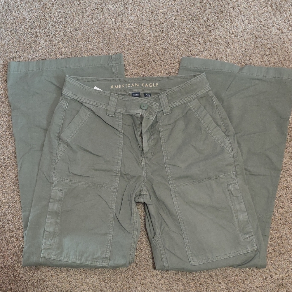 American Eagle Outfitters Women's Olive Cargo Pants